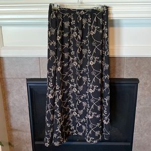 Women’s Stonebridge Reversible Skirt.